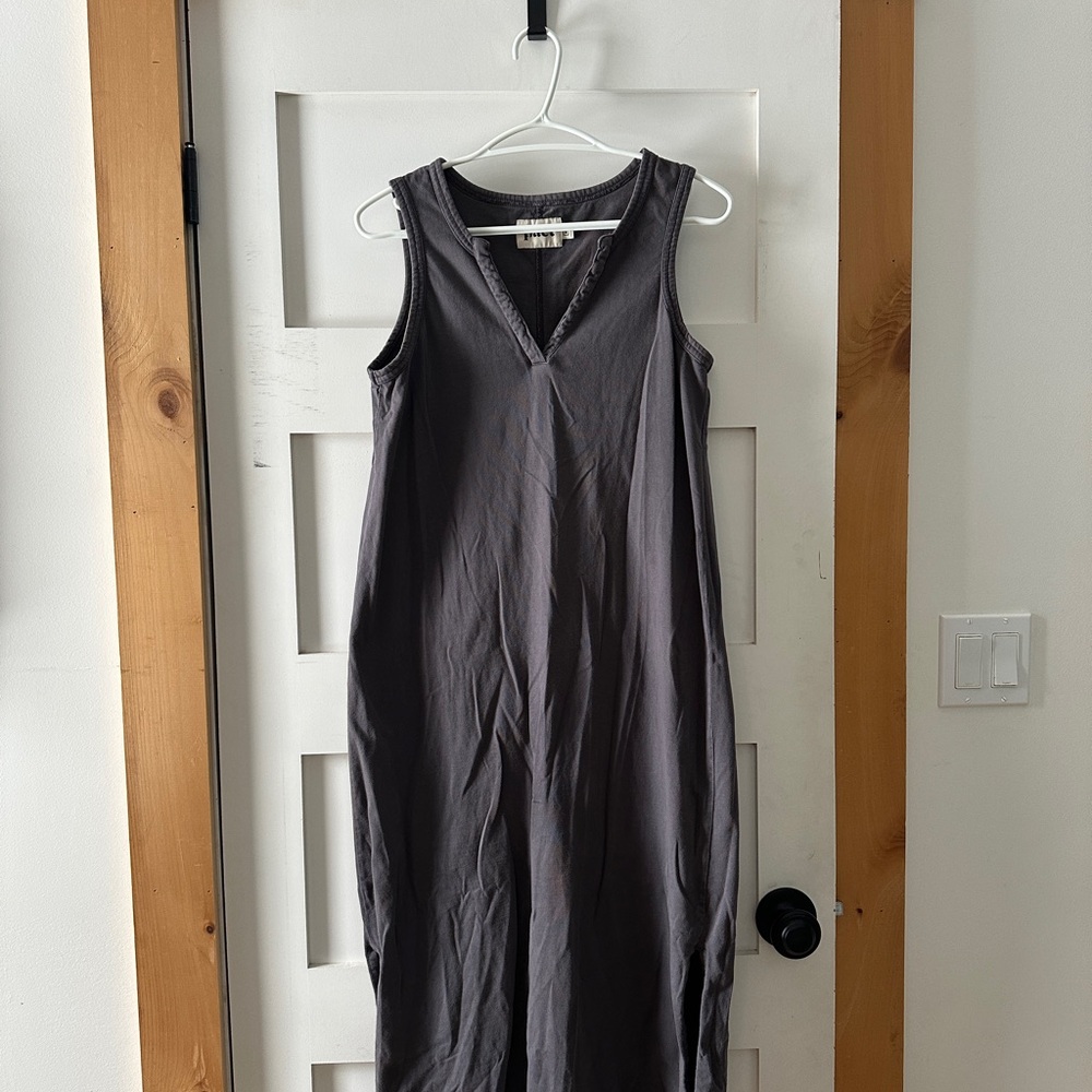 Pact Charcoal Sleeveless Midi Dress